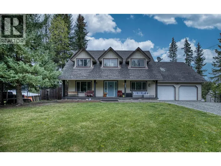 6341 WOLFE ROAD, 100 Mile House