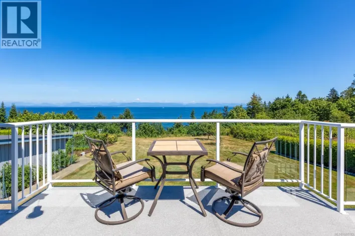 6348 Eagles Dr, Courtenay