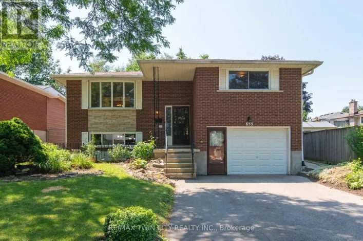 635 CEDARGROVE PLACE, Waterloo