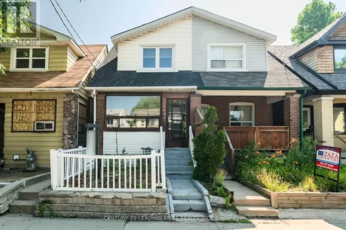 635 COXWELL AVENUE, Toronto
