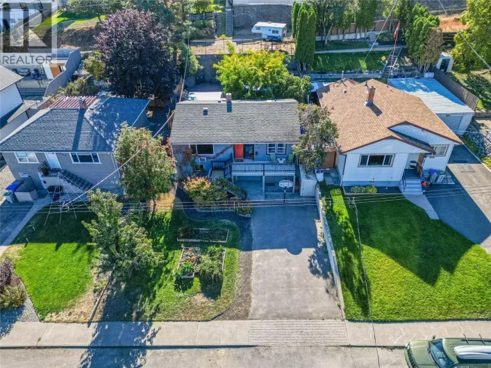 635 DOUGLAS Street, Kamloops