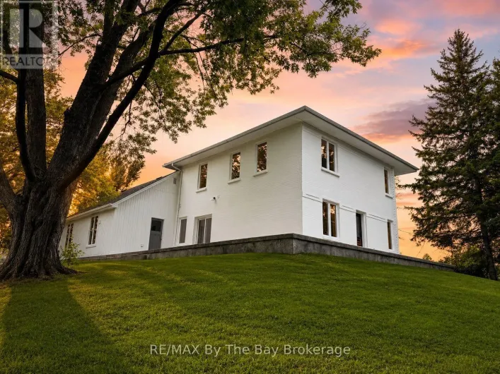 6358 SUNNIDALE CONCESSION 5 ROAD, Clearview