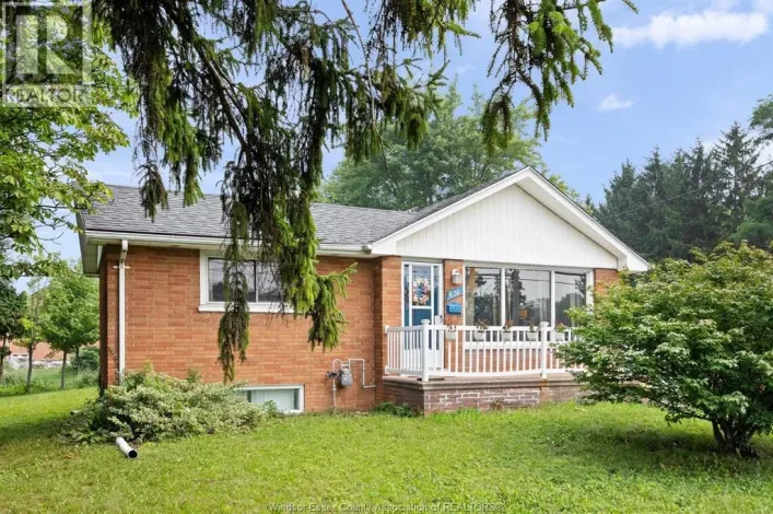 636 CABANA, Windsor