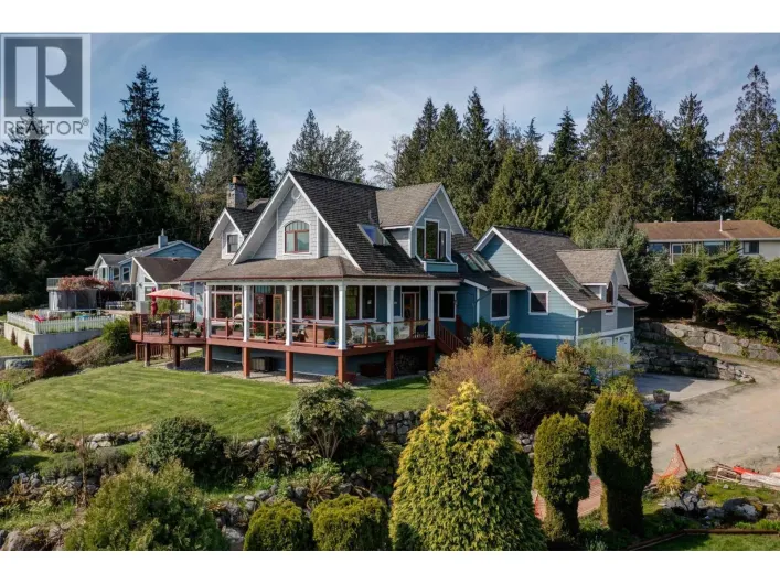 6373 N GALE AVENUE, Sechelt