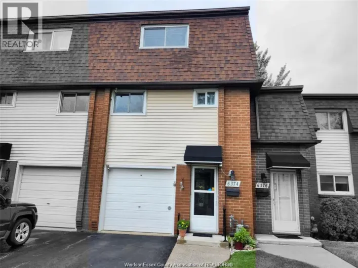 6374 THORNBERRY, Windsor