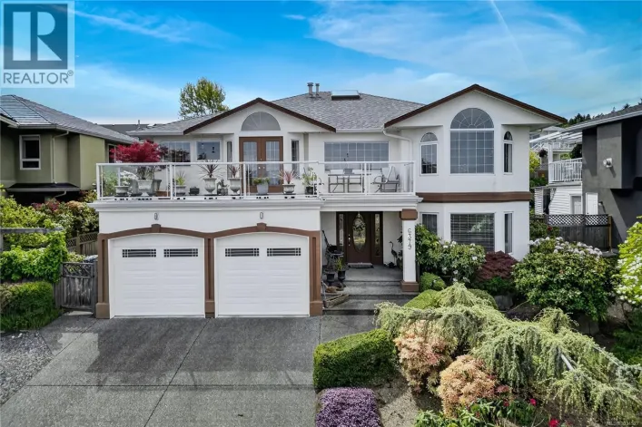 6379 Groveland Dr, Nanaimo