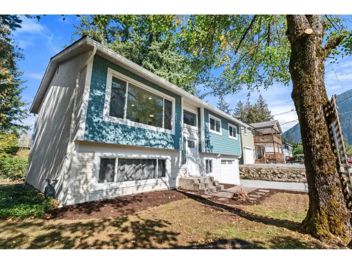 63797 BEECH AVENUE|Hope, Hope