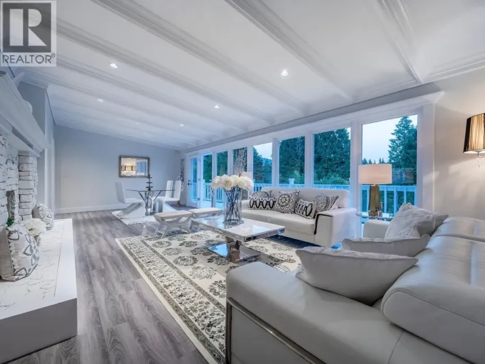 638 KING GEORGES WAY, West Vancouver