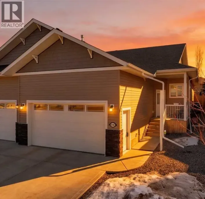 6380 Elmwood Way, Innisfail