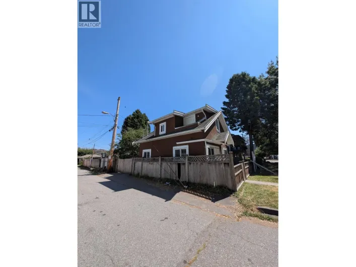 6388 ELLIOTT STREET, Vancouver