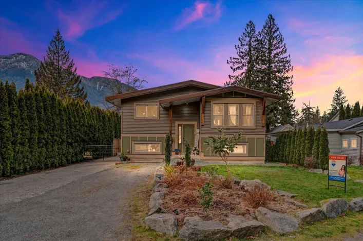 63895 OLD YALE ROAD|Hope, Hope