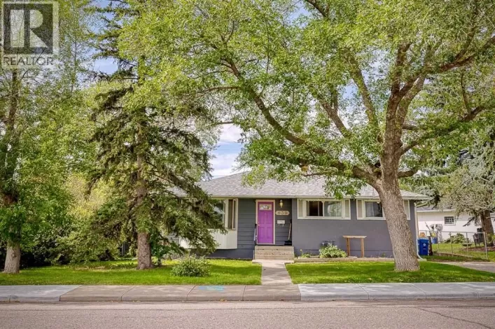 639 Thornhill Drive NW, Calgary