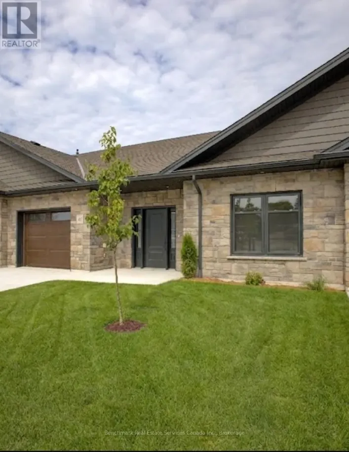 64 - 1182 QUEEN STREET, Kincardine