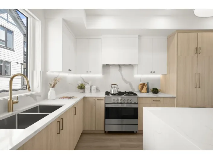 64 16358 90 AVENUE, Surrey