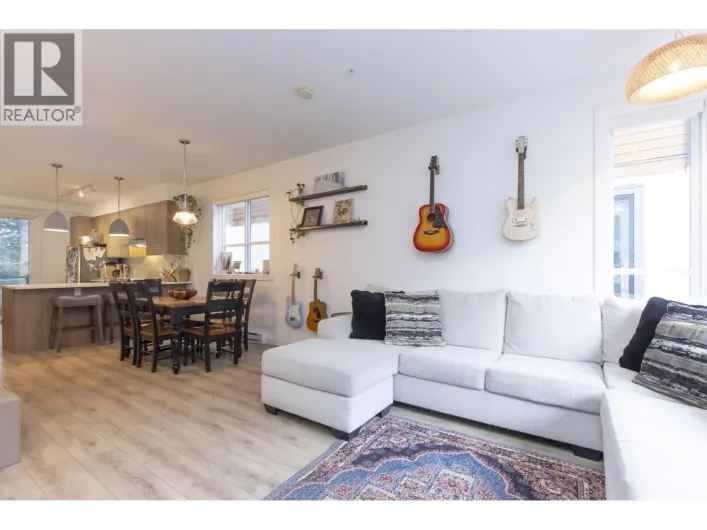 64 39769 GOVERNMENT ROAD, Squamish