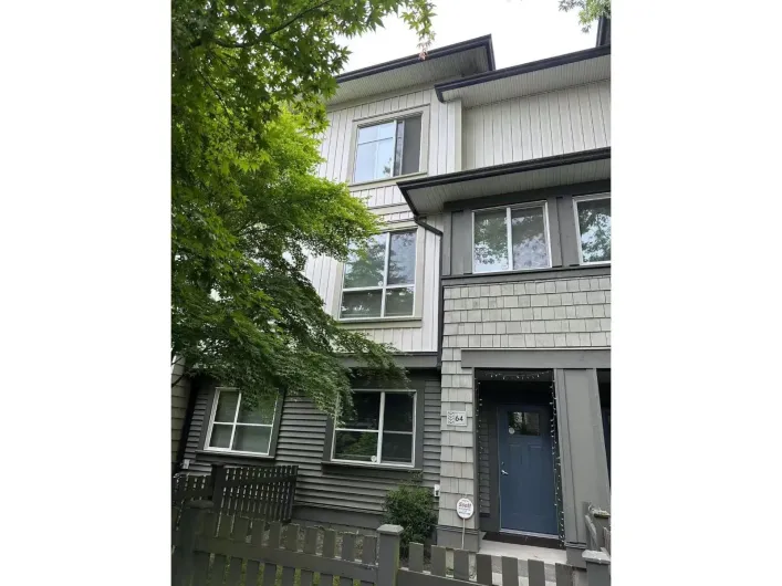 64 8355 164 STREET, Surrey