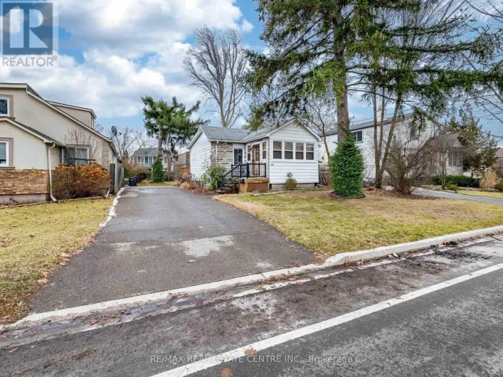 64 EAGLEWOOD BOULEVARD, Mississauga