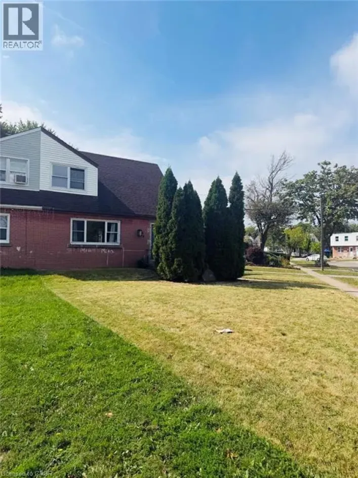 64 EASTVALE Place, Hamilton