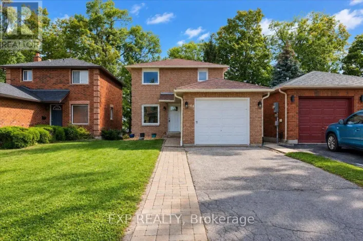 House for sale: 64 FERGUSON DRIVE, Barrie