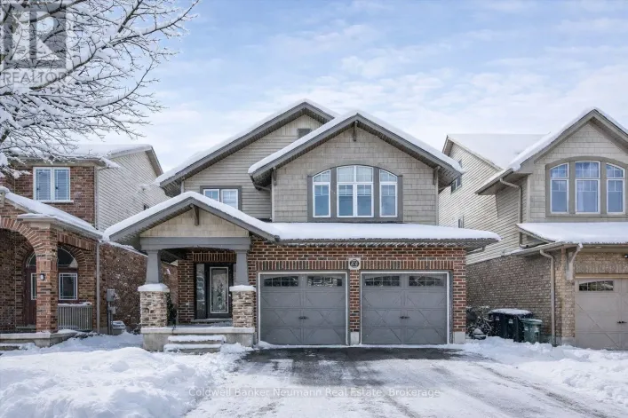 64 LAUGHLAND LANE, Guelph