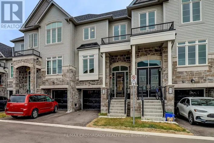 64 LYALL STOKES CIRCLE, East Gwillimbury