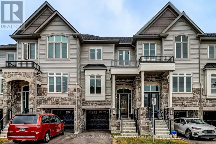 64 LYALL STOKES CIRCLE, East Gwillimbury