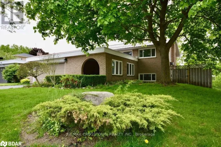 64 MARSHALL STREET, Barrie