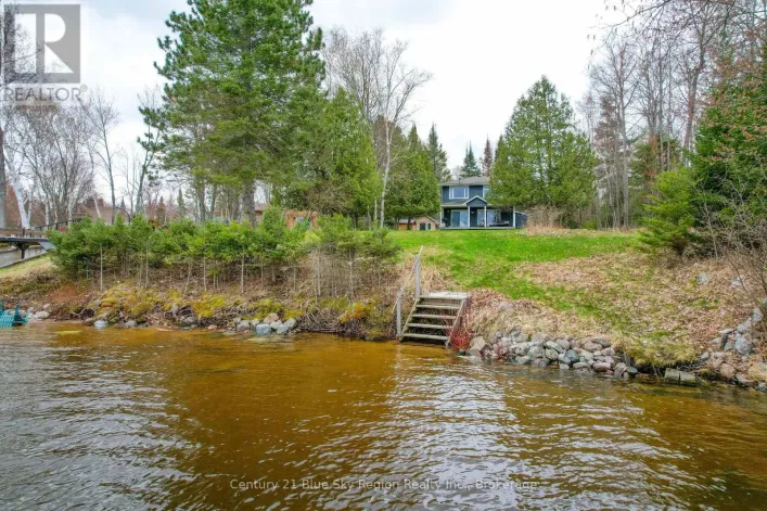64 NINOVAN ROAD E, Callander