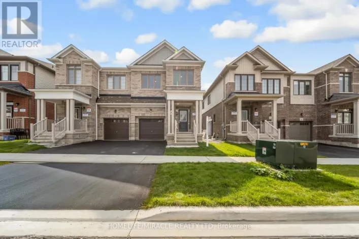 64 PHOENIX BOULEVARD, Barrie