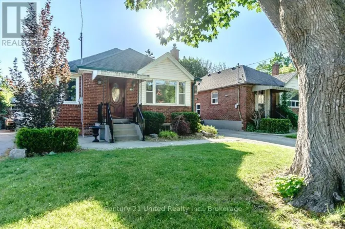 64 RENOWN ROAD, Toronto
