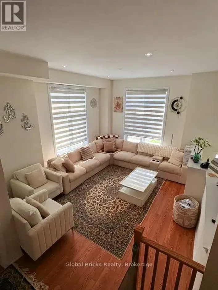 64 SEINE LANE E, Richmond Hill