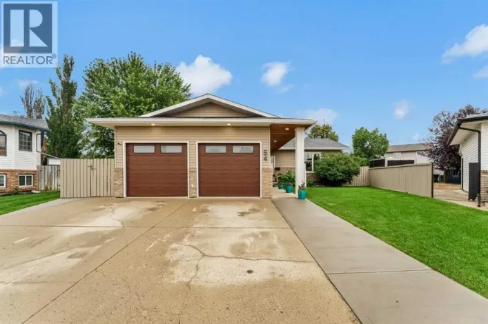 64 Shannon Drive SE, Medicine Hat
