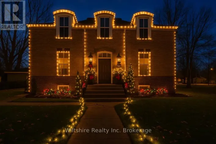 64 SOUTH STREET W, Aylmer