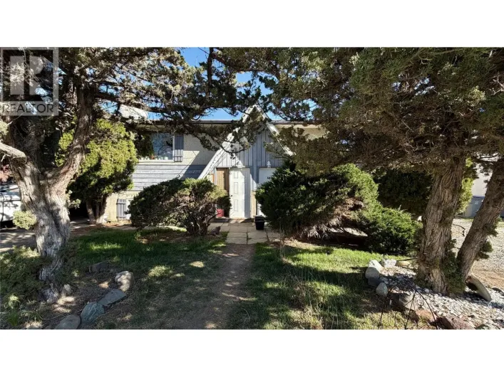 640 | 642 Courtenay Crescent Crescent, Kamloops