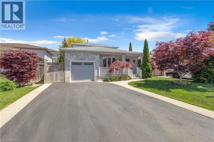 640 ACADIA Drive, Hamilton