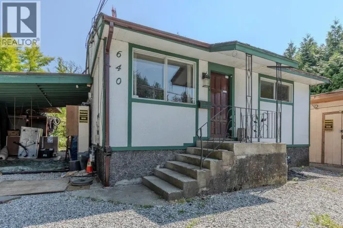 640 CLARKE ROAD, Coquitlam