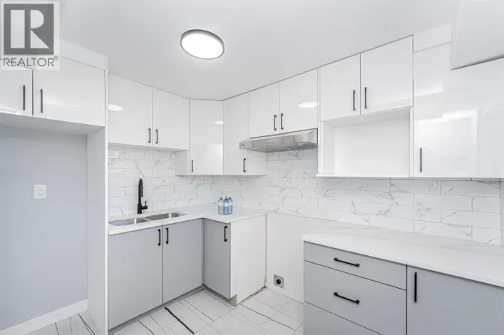 6403 Centre Street NW, Calgary