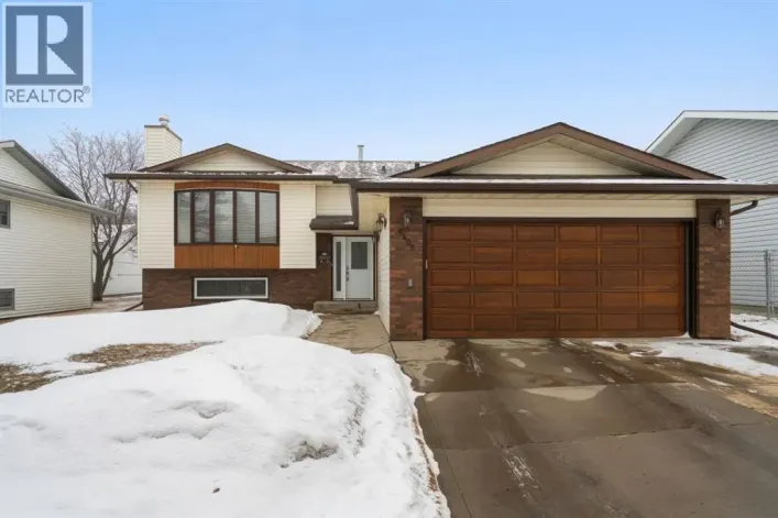 6405 50 Avenue, Camrose