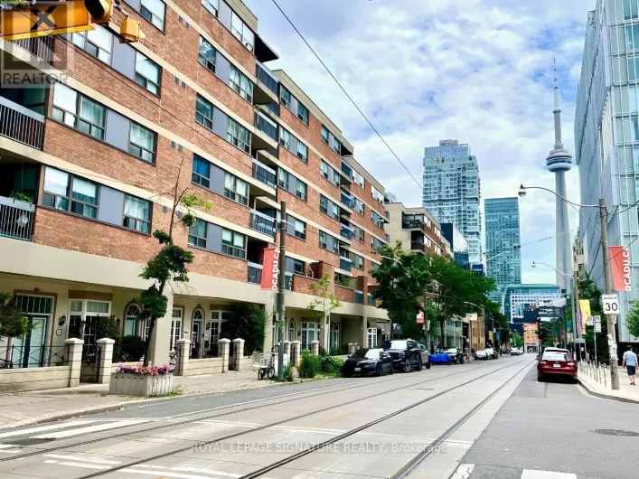 641 - 53 MCCAUL STREET, Toronto