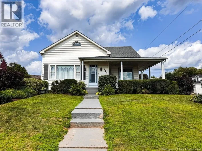 House for sale: 641 Acadie, Dieppe