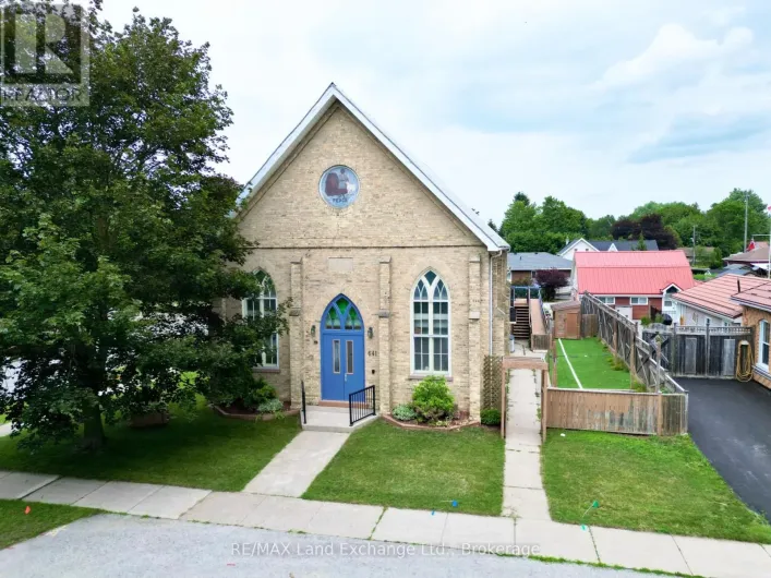 641 MARKET STREET, Saugeen Shores