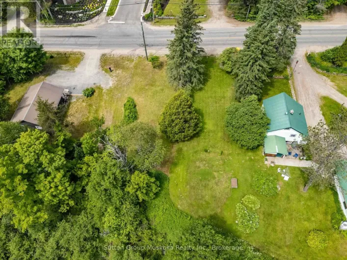 641 MUSKOKA RD 3 ROAD N, Huntsville