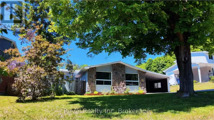641 URSULA STREET, North Bay
