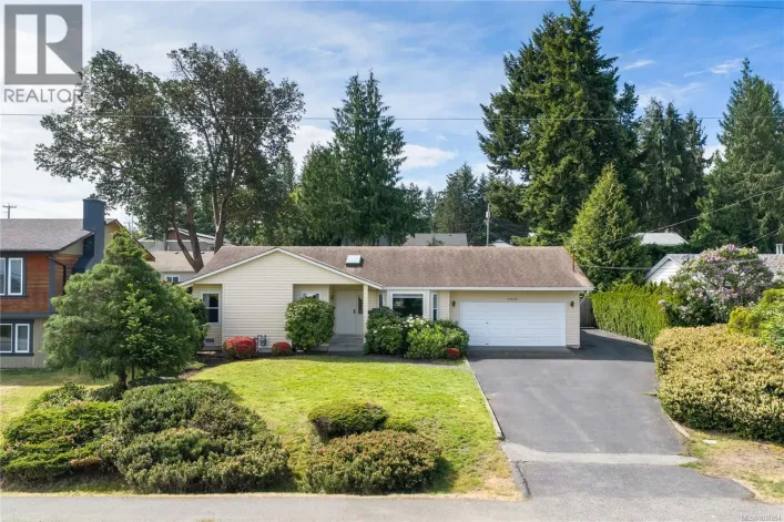 6413 Dover Rd, Nanaimo