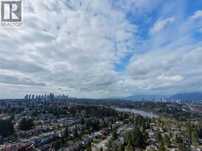 6415 BUCKINGHAM DRIVE, Burnaby