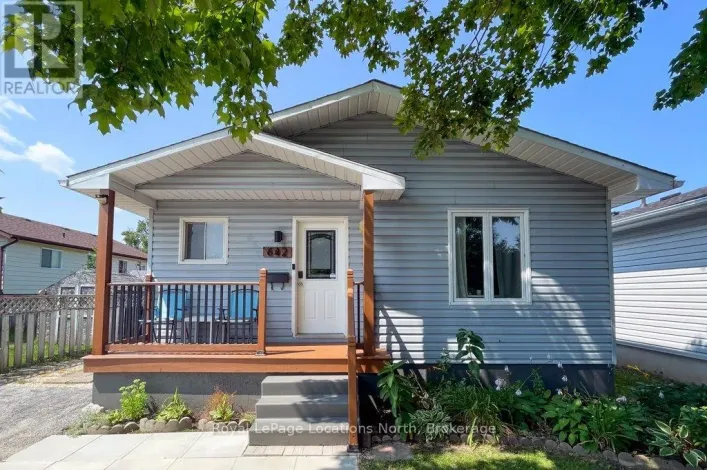 642 SPRUCE STREET, Collingwood