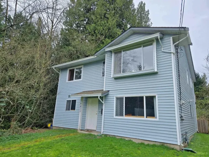 House for sale: 6421 KING GEORGE BOULEVARD, Surrey