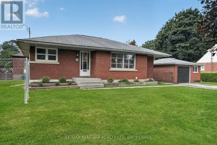 6427 CARLTON AVENUE, Niagara Falls