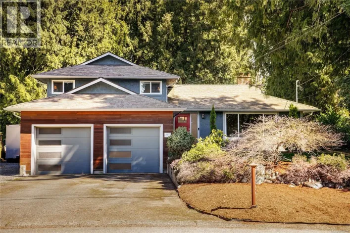 6429 Rodolph Rd, Central Saanich