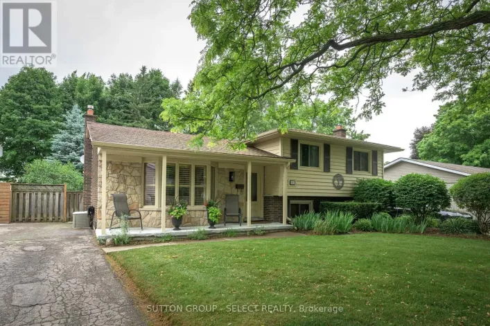 643 DUNBOYNE CRESCENT, London North